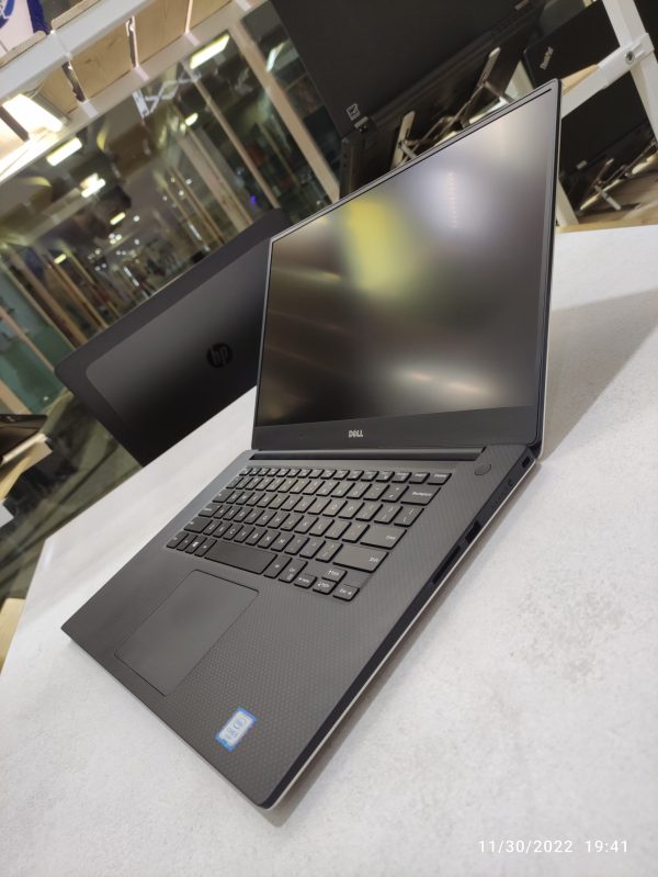 DELL Precision 5540